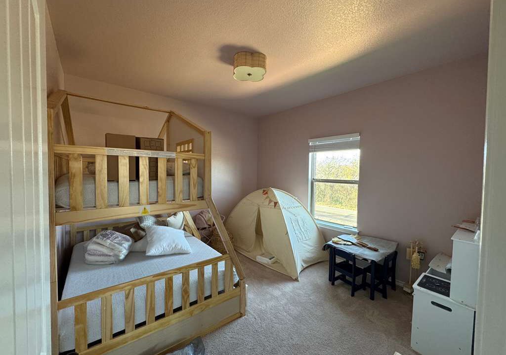 Photo of Bedroom in Royse City