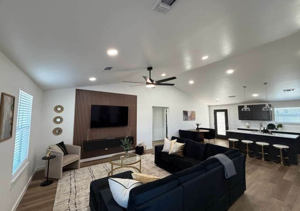 Photo of Livingroom in Thackerville