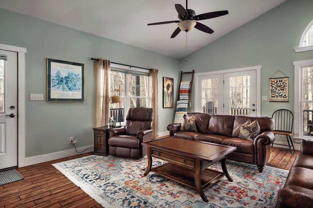 Photo of Bedroom in Berkeley Springs