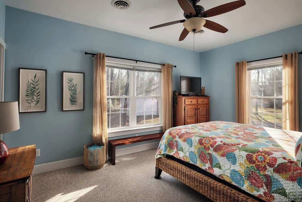 Photo of Bedroom in Berkeley Springs