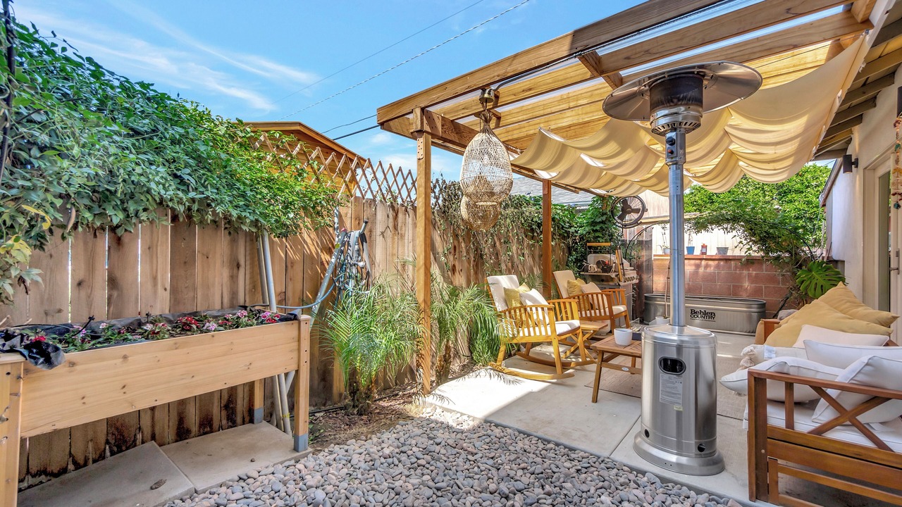 Photo of Patio Balcony in Northeast Anaheim