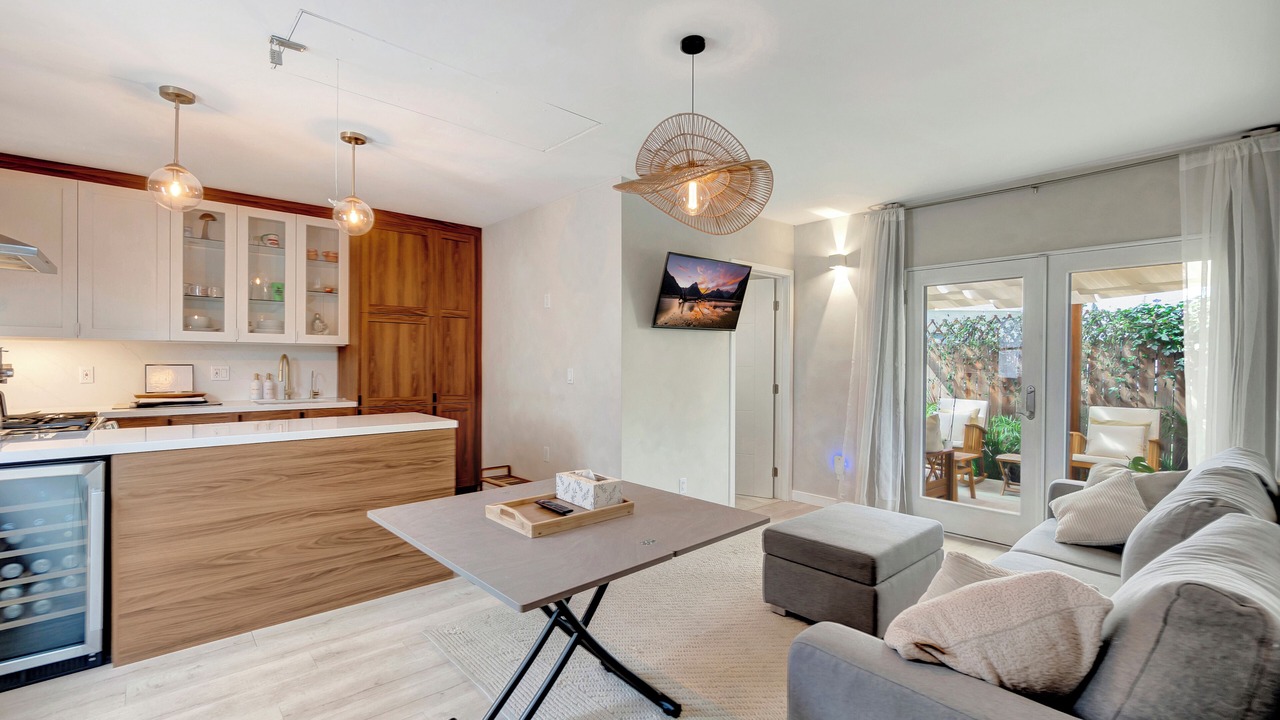 Photo of Livingroom in Northeast Anaheim