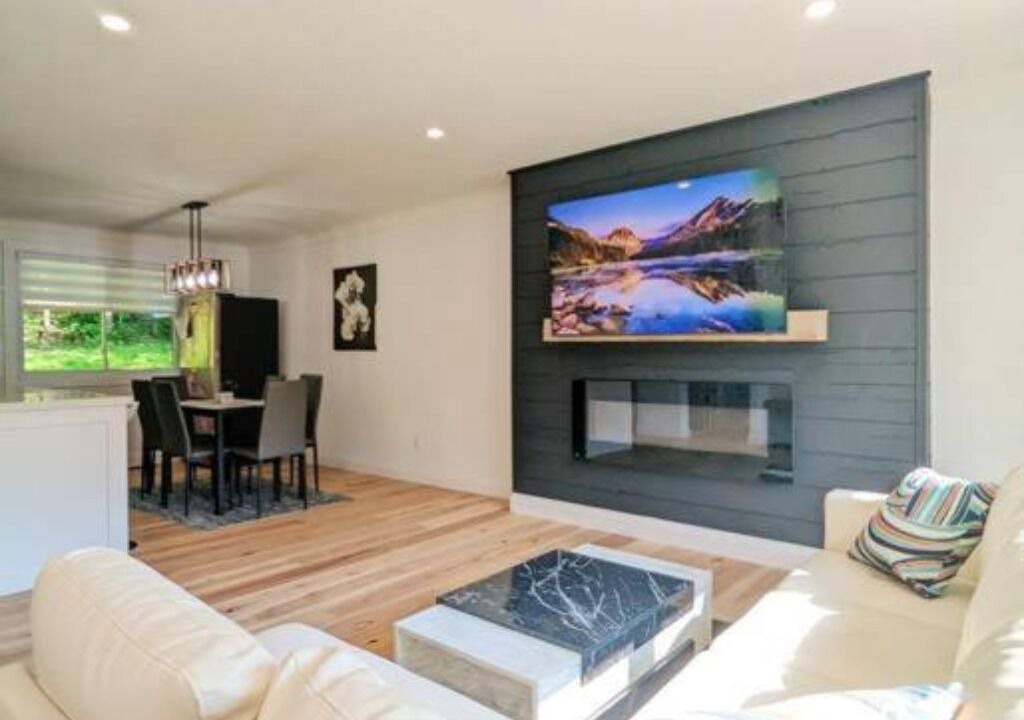 Photo of Livingroom in Bayridge West