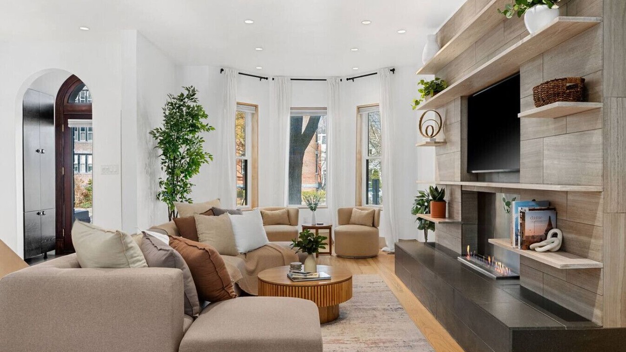 Photo of Livingroom in Shaw