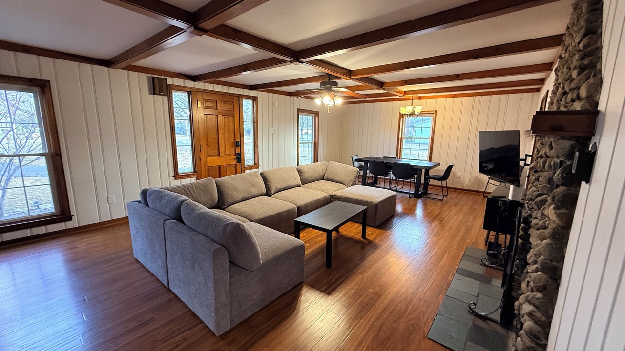 Photo of Livingroom in Armstrong