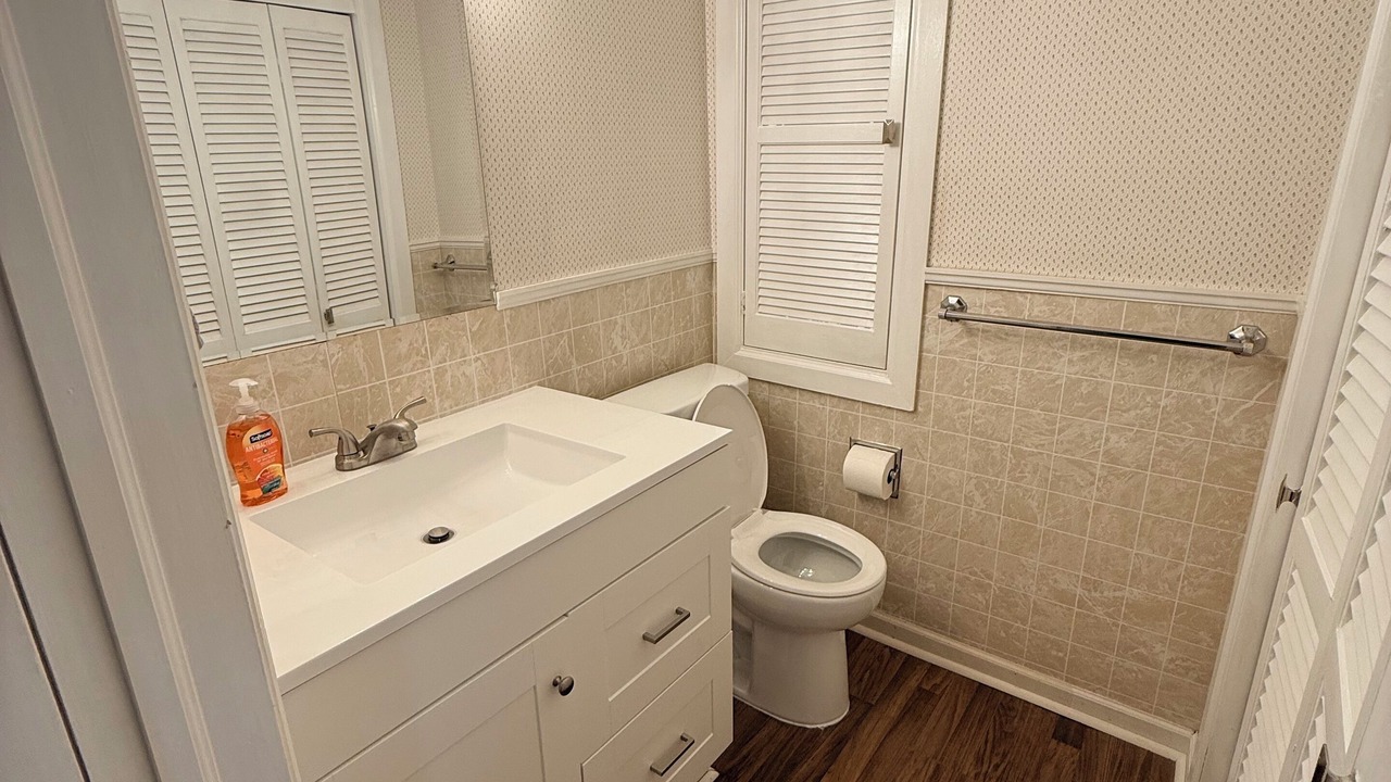 Photo of Bathroom in Armstrong
