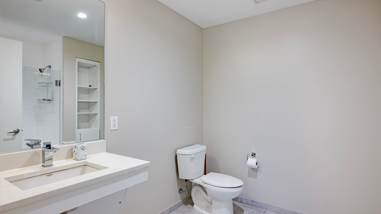 Photo of Bathroom in Arefth