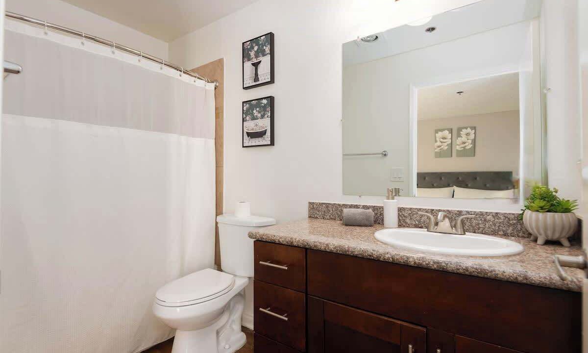 Photo of Bathroom in Little Armenia