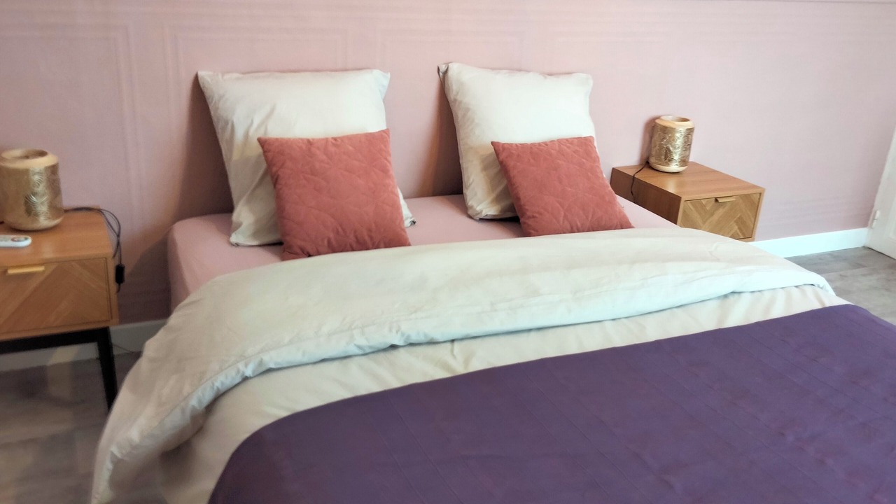 Photo of Bedroom in La Varenne