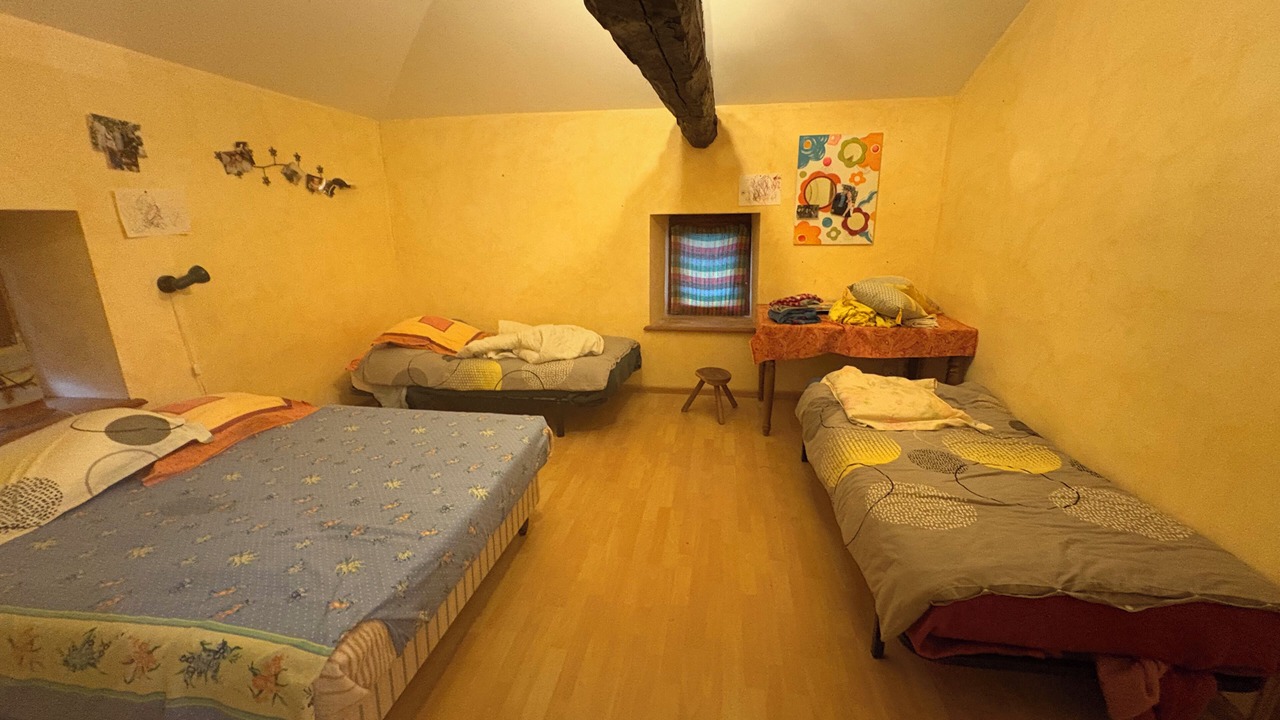 Photo of Bedroom in Pomeys