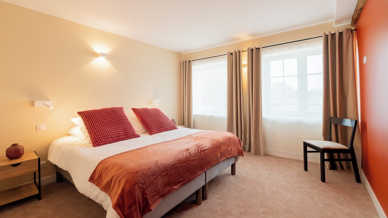 Photo of Bedroom in Douzy