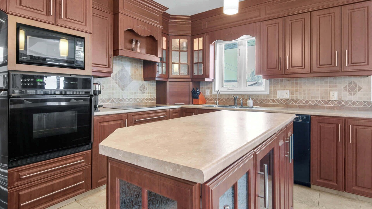 Photo of Kitchen in Saint-Felix-d'Otis