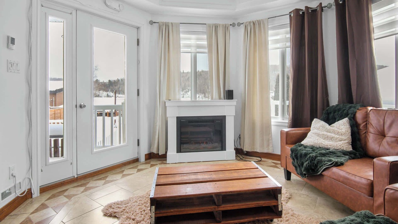 Photo of Livingroom in Saint-Felix-d'Otis