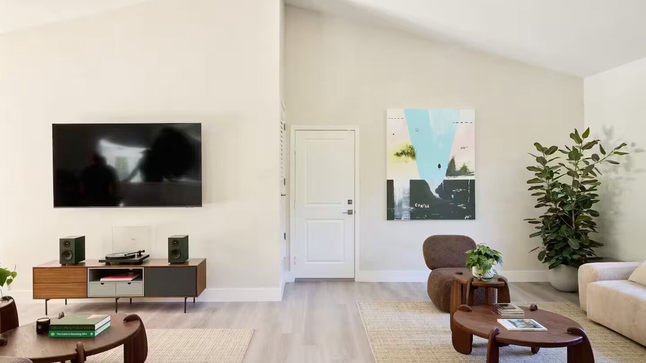 Photo of Livingroom in Pinecrest