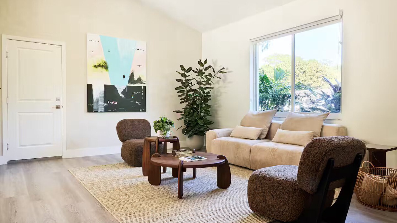 Photo of Livingroom in Pinecrest