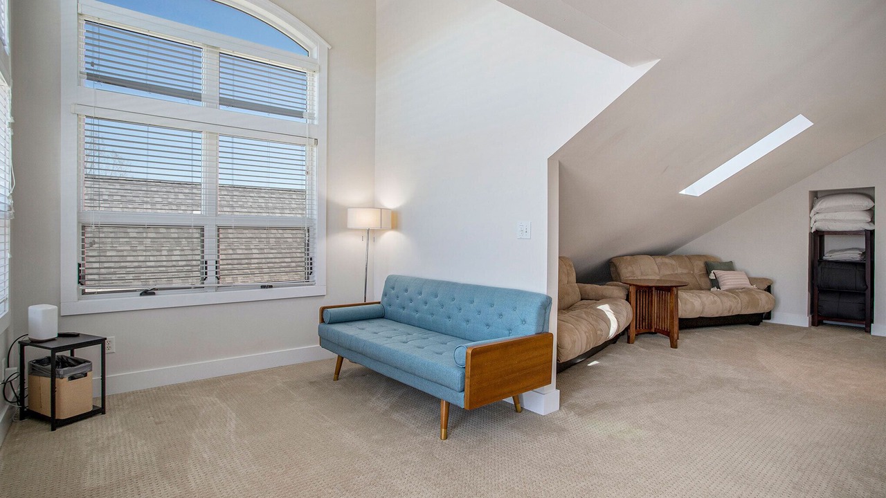 Photo of Livingroom in Michigan City