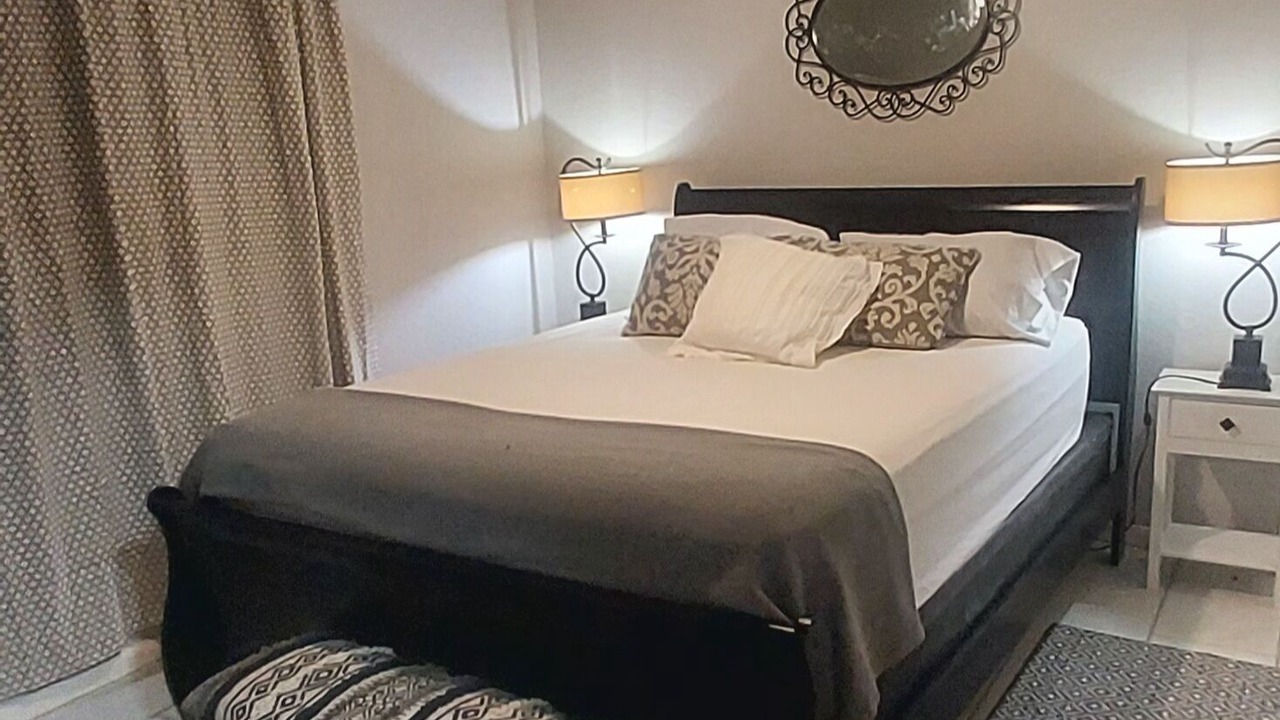 Photo of Bedroom in South Side