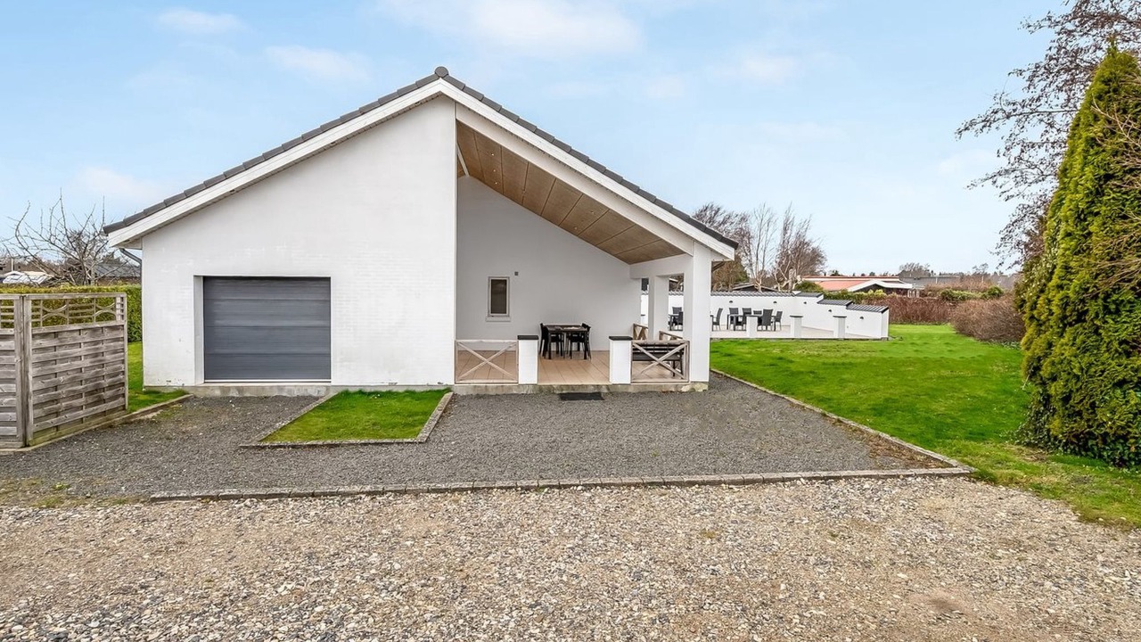 Photo of Others in Grena Strand