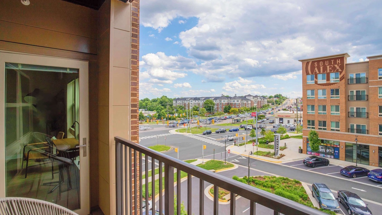 Photo of Outdoor in Jefferson Manor