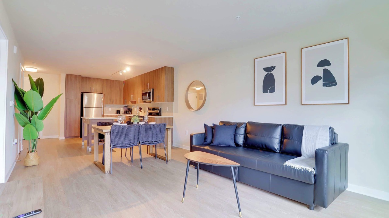 Photo of Livingroom in Jefferson Manor