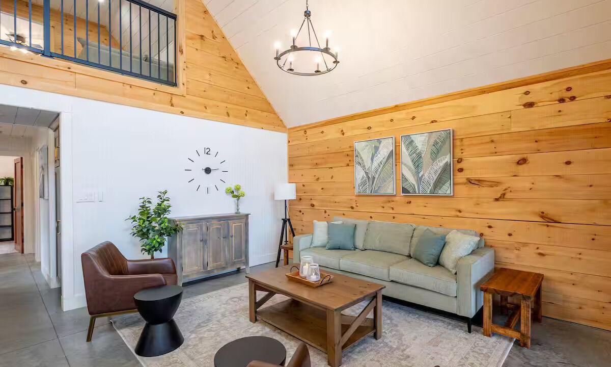 Photo of Livingroom in Restoule