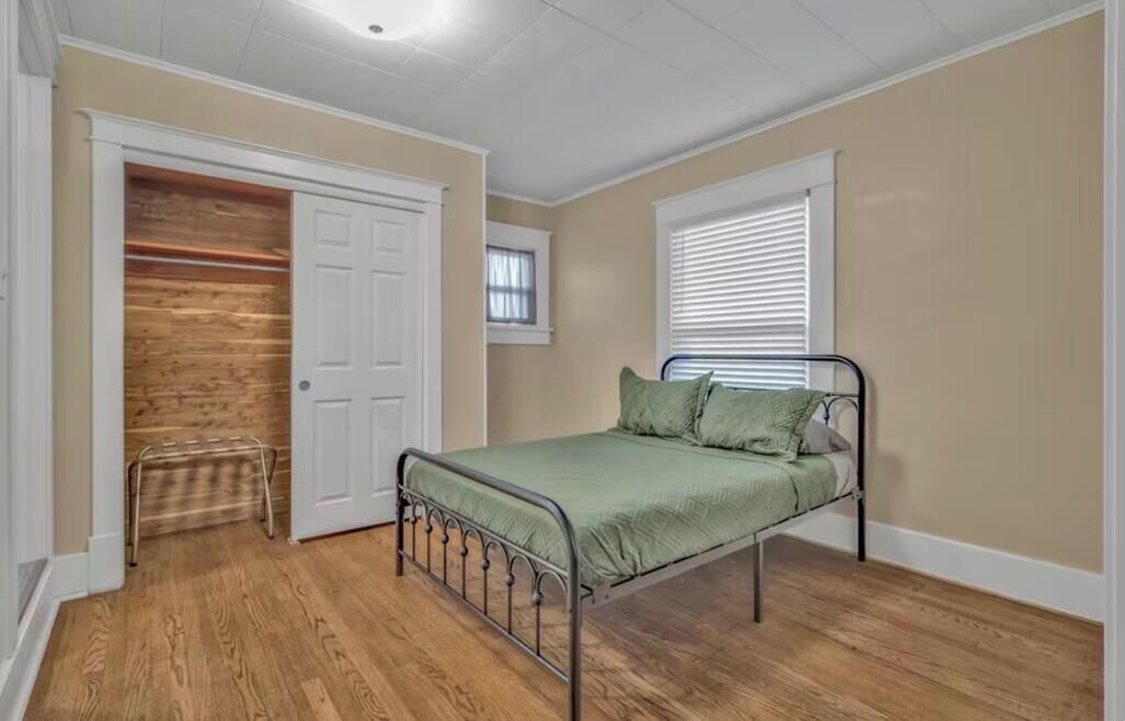 Photo of Bedroom in Webb City