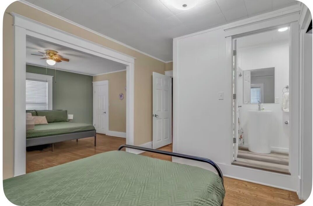 Photo of Bedroom in Webb City