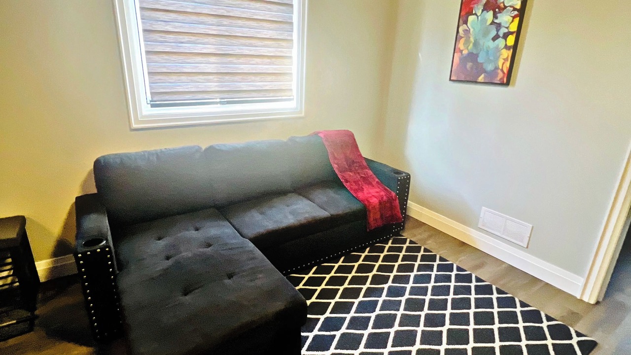 Photo of Livingroom in Durham Region
