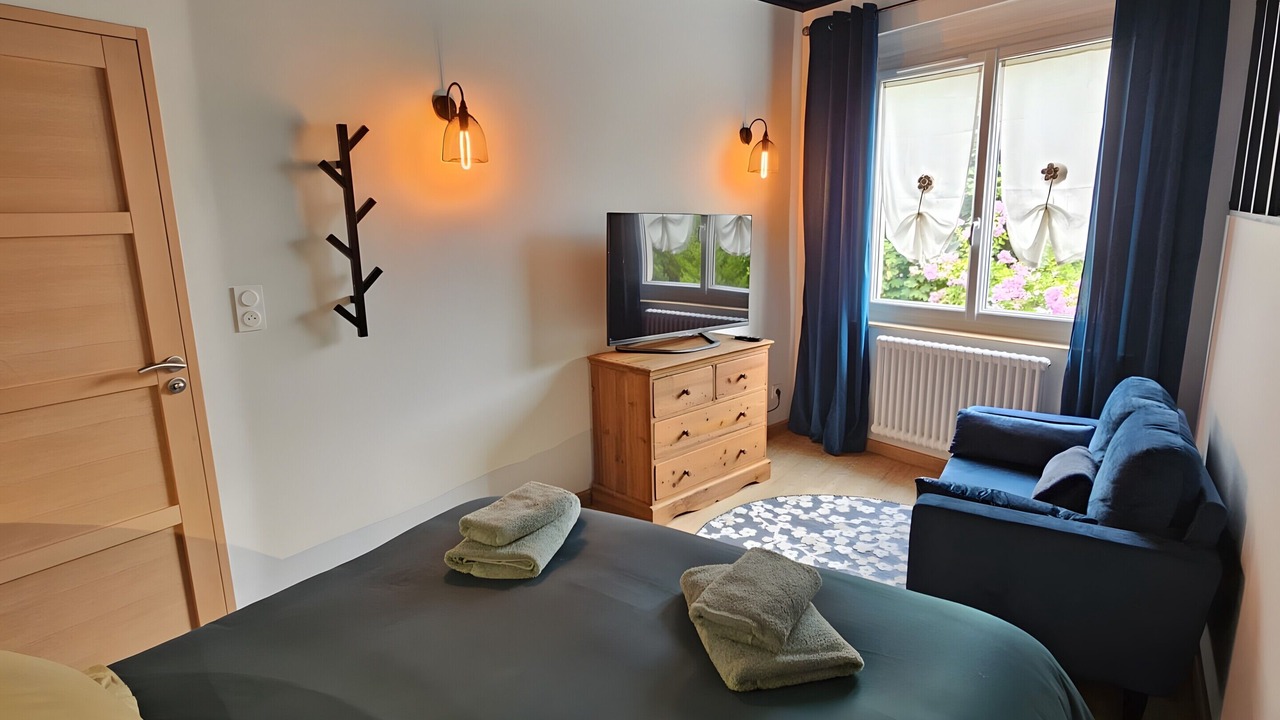 Photo of Bedroom in Prayssas