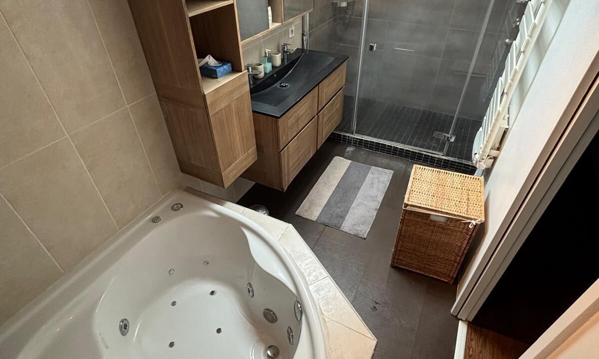 Photo of Bathroom in Le Plessis-Pate
