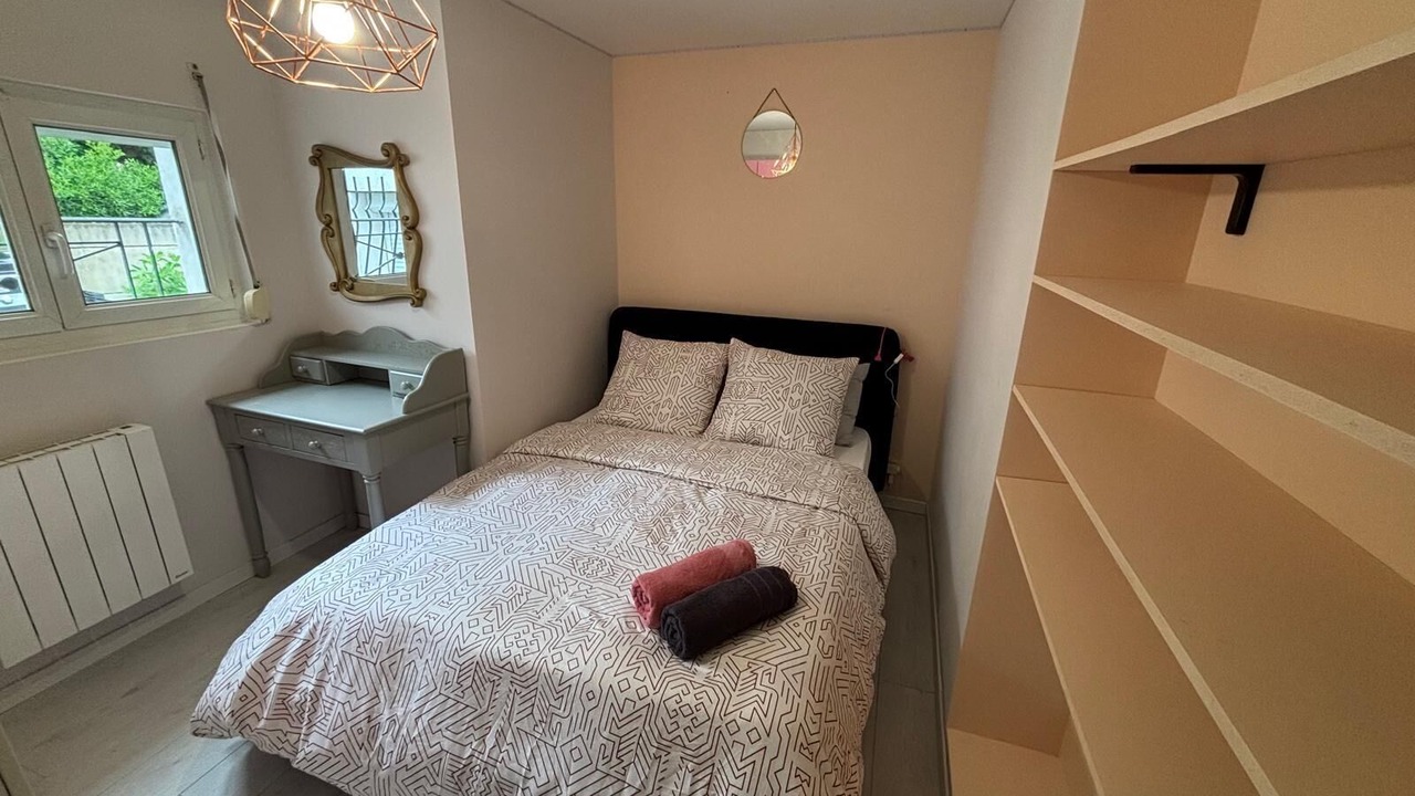 Photo of Bedroom in Le Plessis-Pate