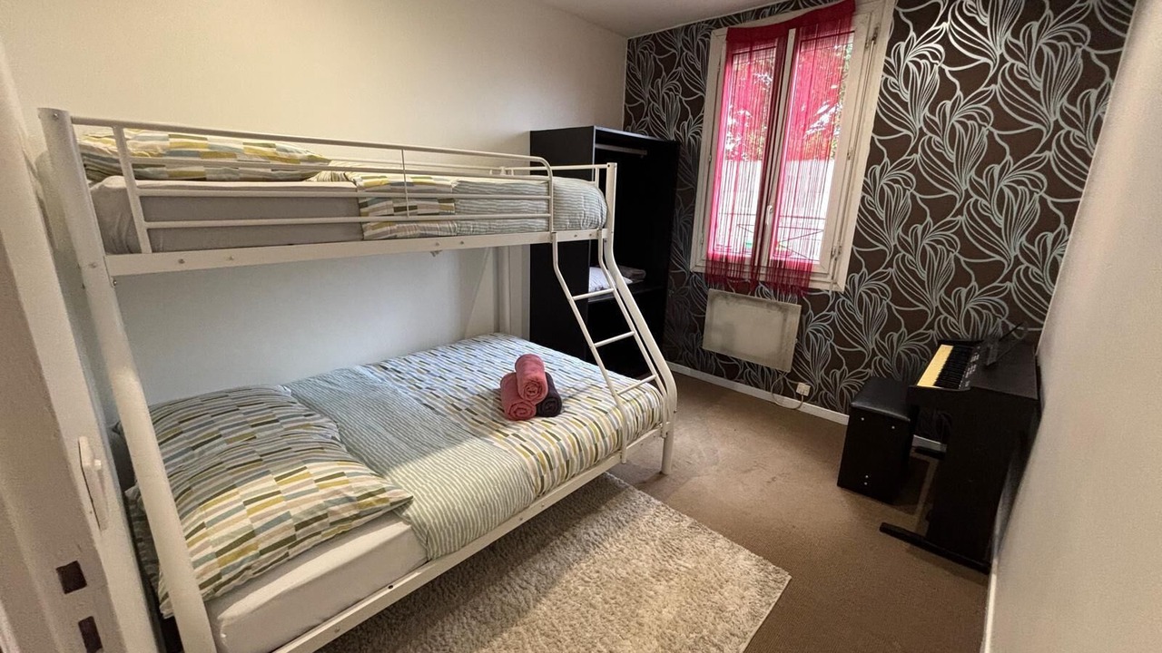 Photo of Bedroom in Le Plessis-Pate