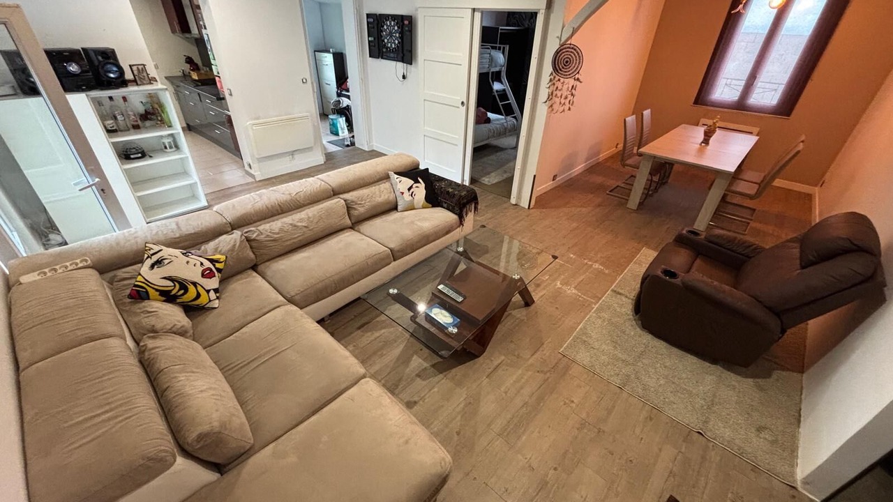 Photo of Livingroom in Le Plessis-Pate