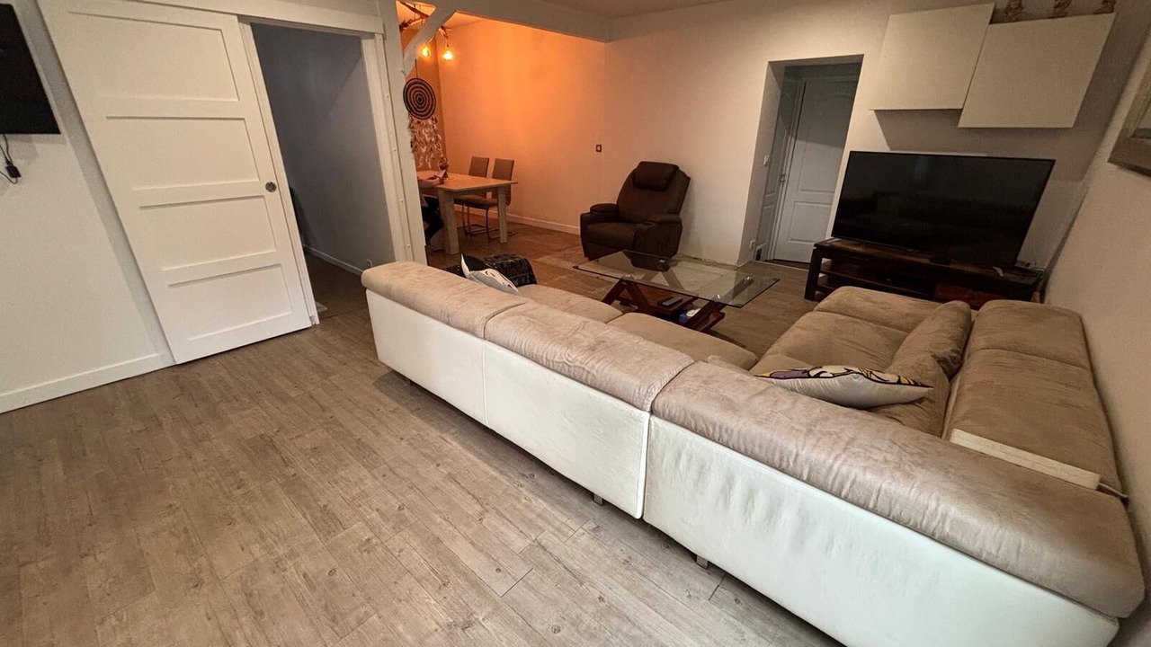 Photo of Livingroom in Le Plessis-Pate