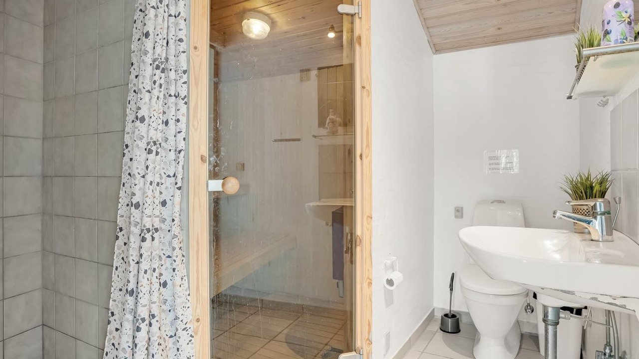 Photo of Bathroom in Klitmoller
