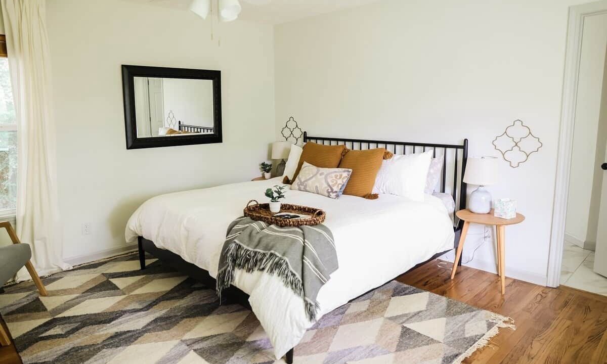 Photo of Bedroom in College Hills Estates