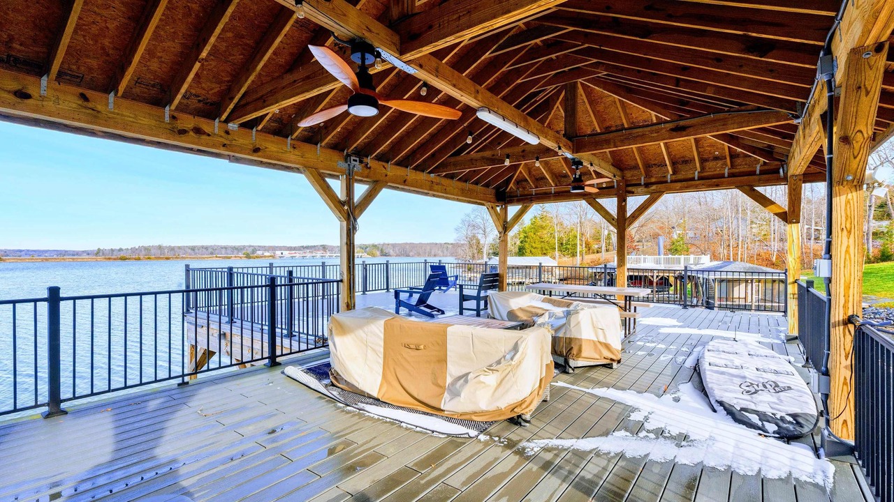 Photo of Patio Balcony in Mineral