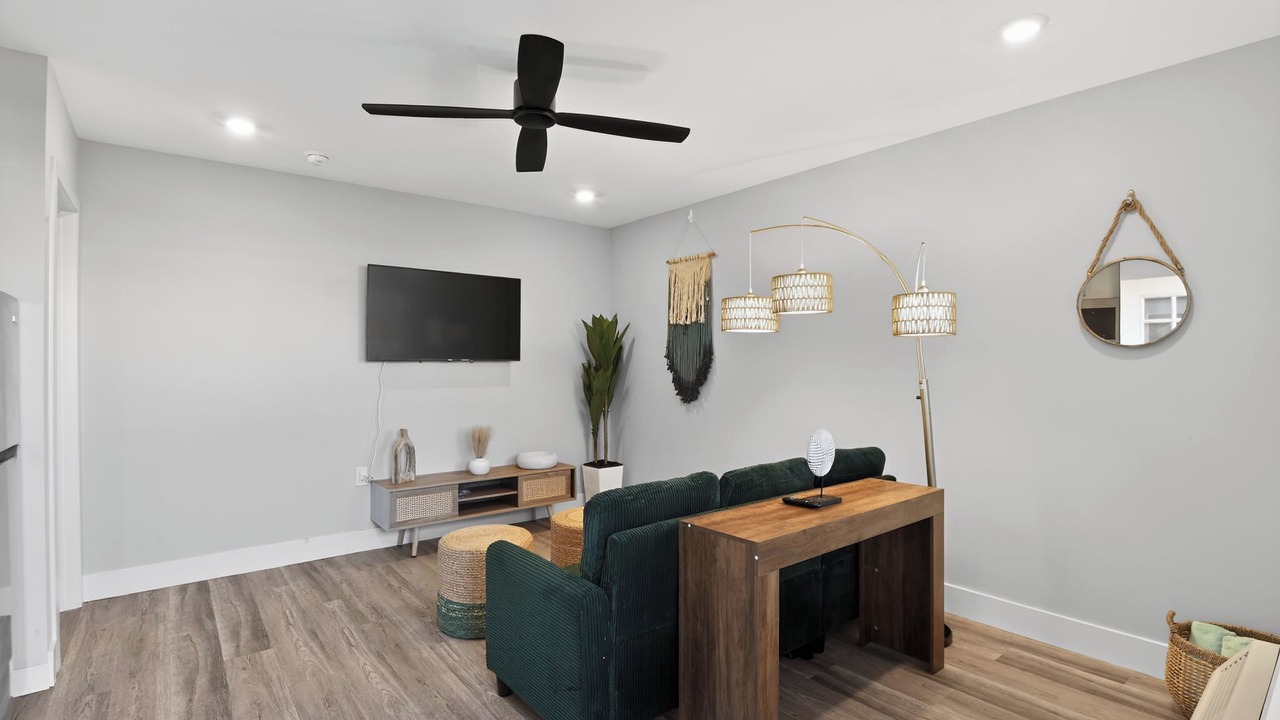 Photo of Livingroom in Margate City