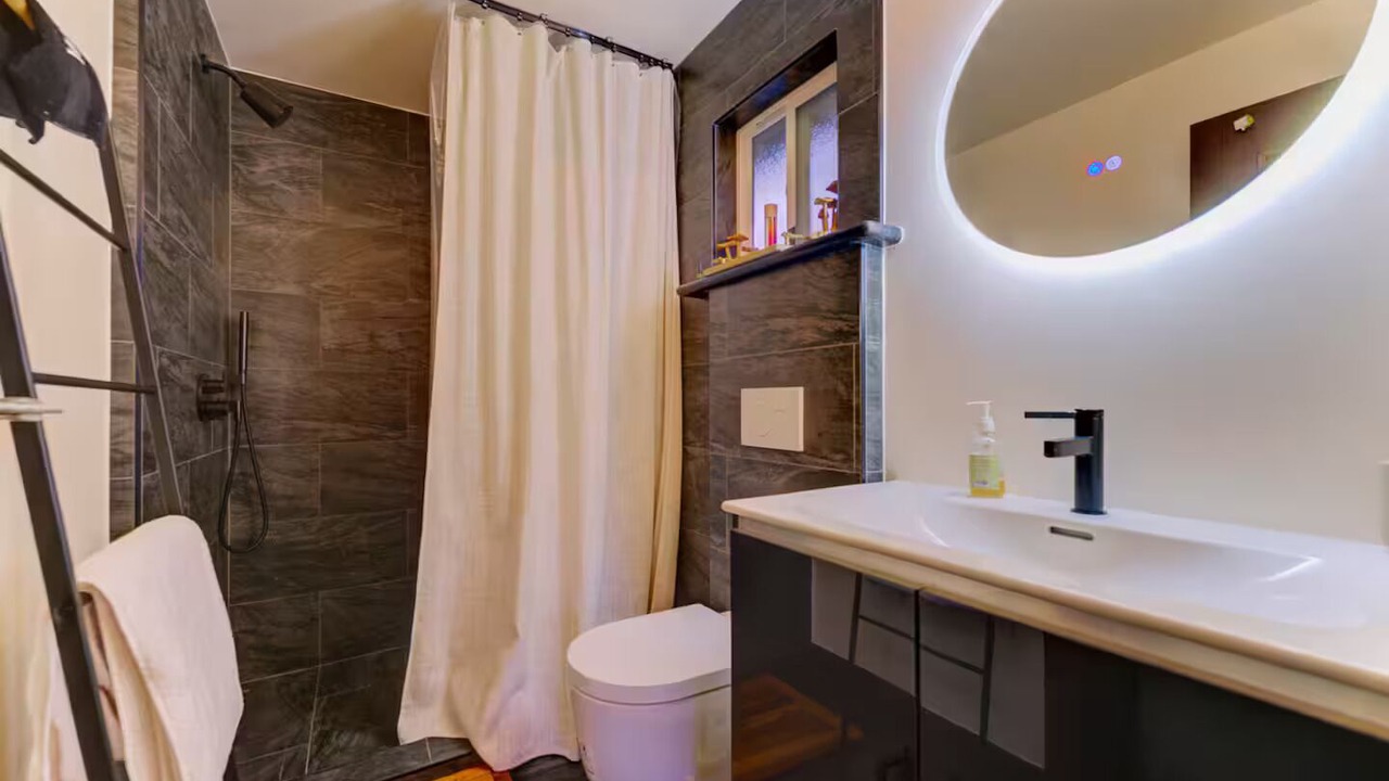 Photo of Bathroom in SeaTac