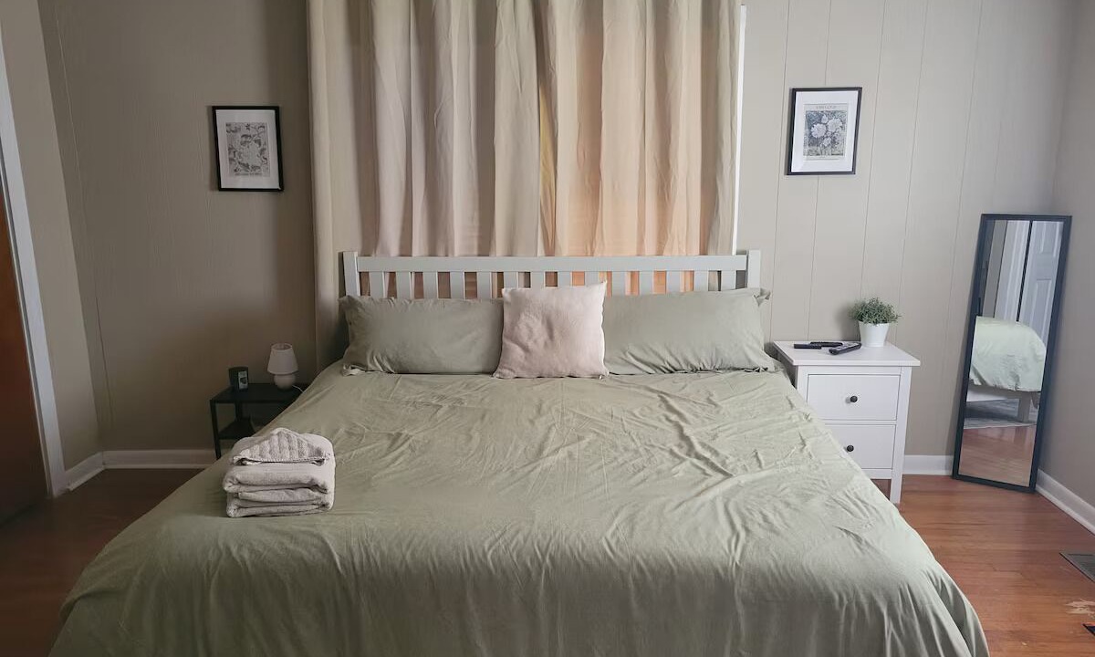 Photo of Bedroom in Lanett