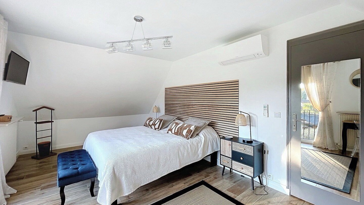 Photo of Bedroom in Samoreau