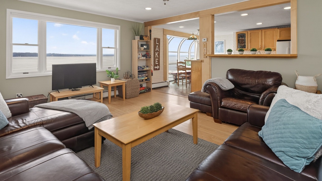 Photo of Livingroom in Seneca Falls