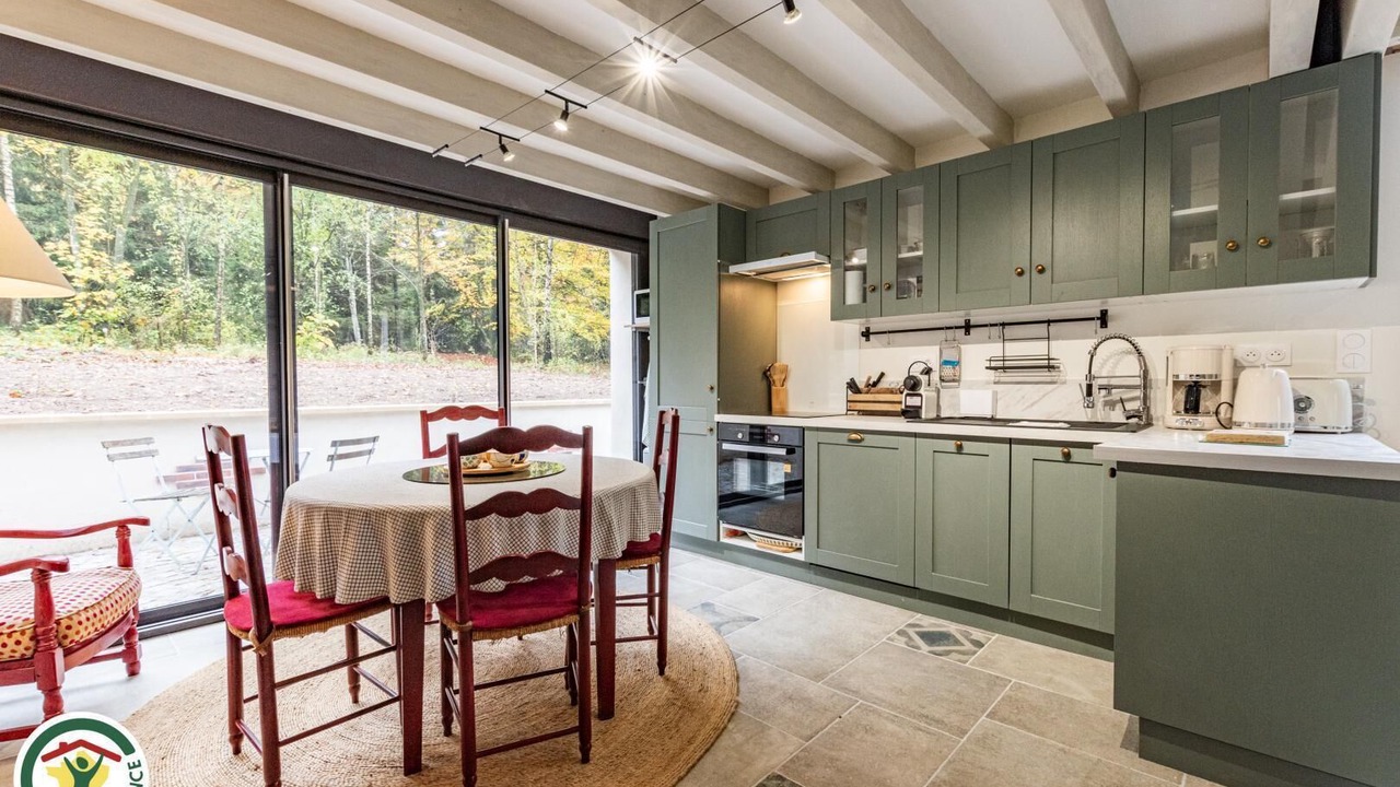 Photo of Kitchen in Les Grandes-Loges