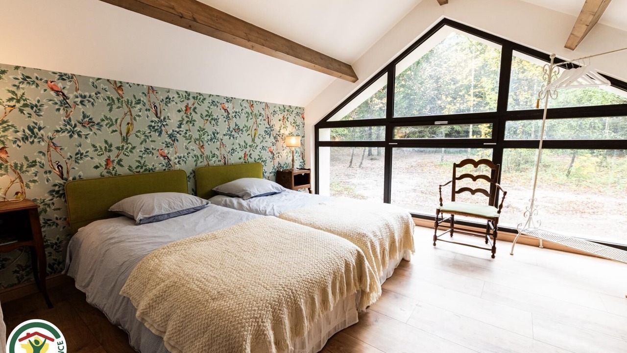 Photo of Bedroom in Les Grandes-Loges