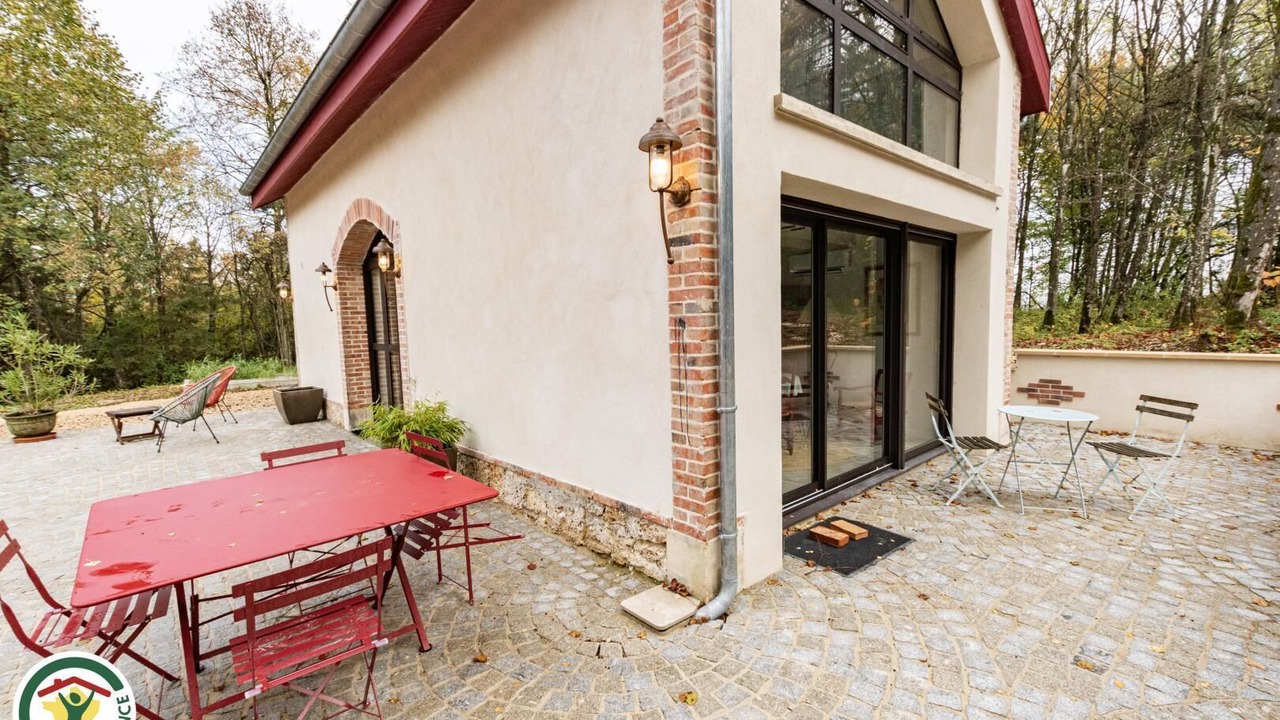 Photo of Outdoor in Les Grandes-Loges