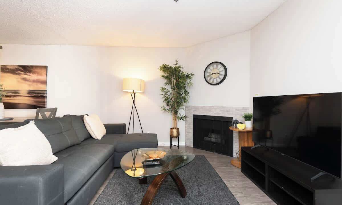 Photo of Livingroom in Hollywood