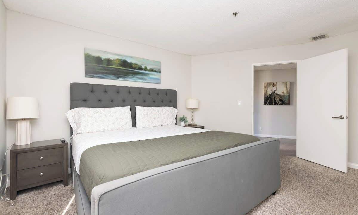Photo of Bedroom in Hollywood