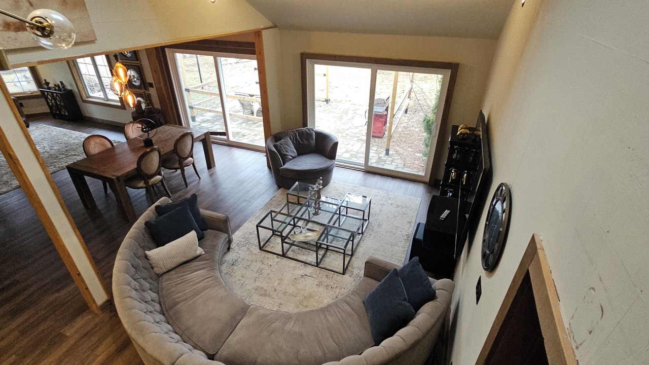 Photo of Livingroom in Big Bay Point