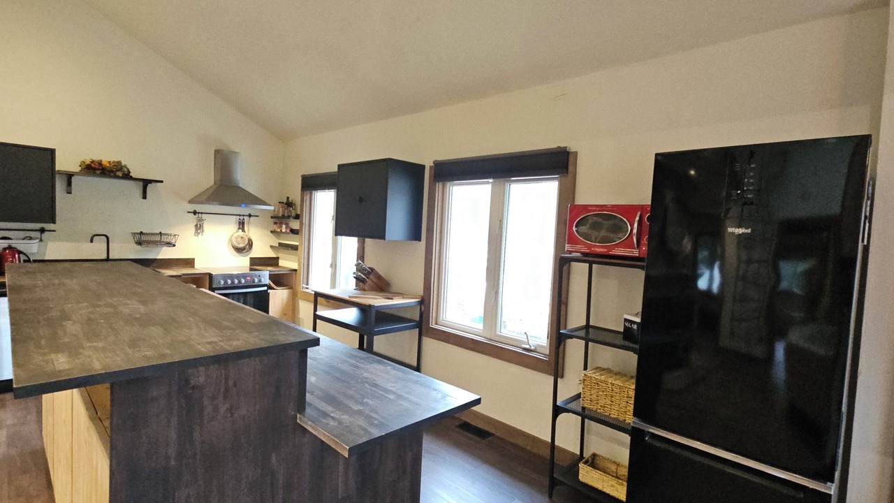 Photo of Kitchen in Big Bay Point