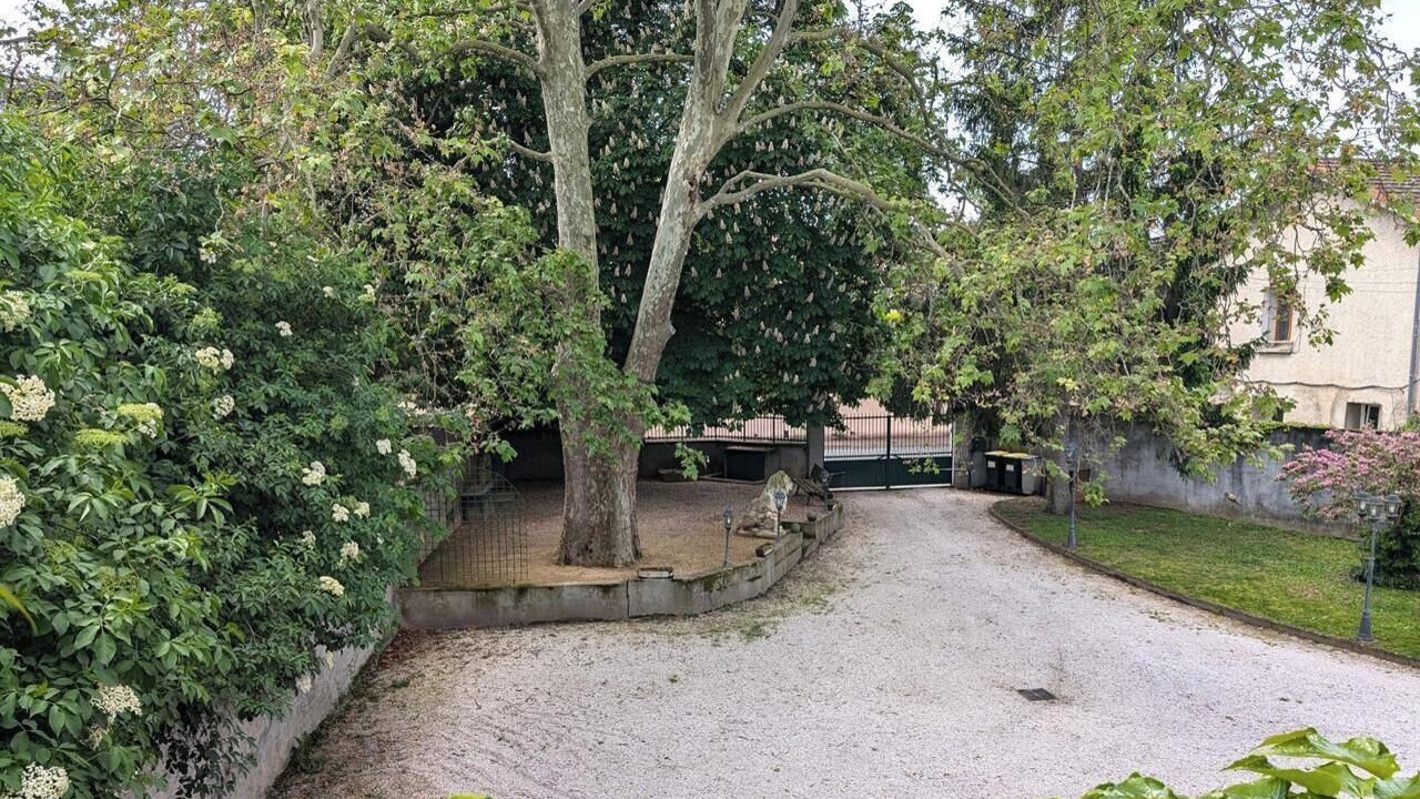 Photo of Outdoor in Saint-Priest